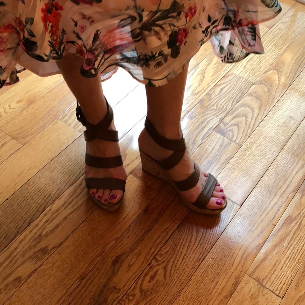 J.Crew Strappy tan leather wedges